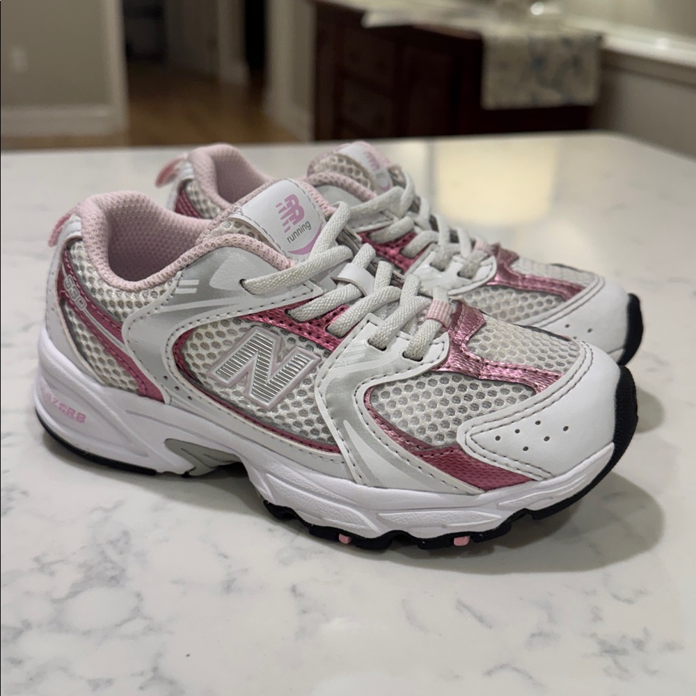 New Balance Girls 530 Pink White Silver Athletic Sneakers Girly Casual Size 11